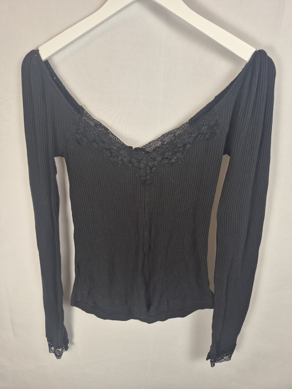 Free People Black Ribbed Lace-Trim Long Sleeve Top - Picture 5 of 6